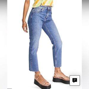 EXCELLENT CONDITION WOMEN’S SIZE 25 TOPSHOP STRAIGHT RAW HEM JEANS